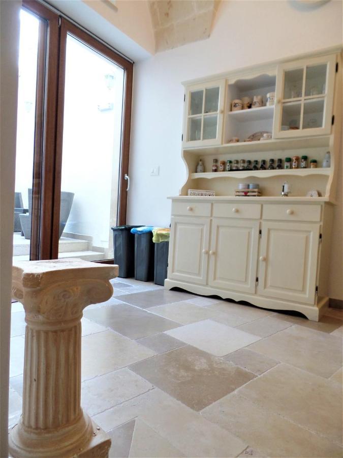 Regina Viarum Apartment, Historic City Centre Brindisi Eksteriør bilde